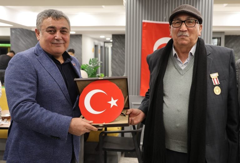 AKSU BELEDİYESİ’NDEN ŞEHİT VE GAZİ YAKINLARINA RAMAZAN’IN İLK GÜNÜNDE VEFA SOFRASI