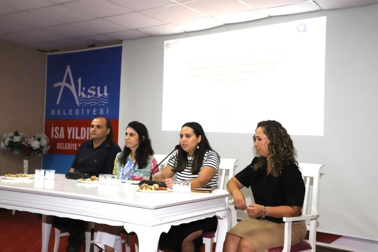 AKSU’DA ÇEVRE DOSTU ÇİFTÇİ KART PROJESİ TANITILDI