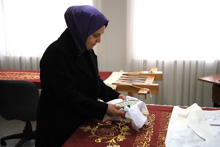 EMİNE YILDIRIM’DAN ANTALYA OLGUNLAŞMA ENSTİTÜSÜ’NE ZİYARET