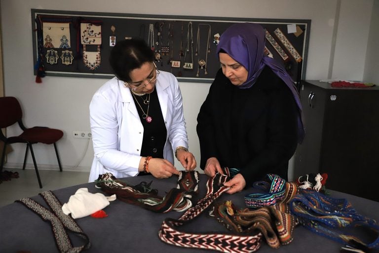 EMİNE YILDIRIM’DAN ANTALYA OLGUNLAŞMA ENSTİTÜSÜ’NE ZİYARET