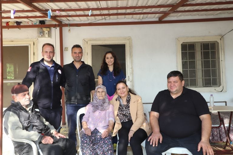 AKSU BELEDİYESİ HASTA ZİYARETLERİNE DEVAM EDİYOR