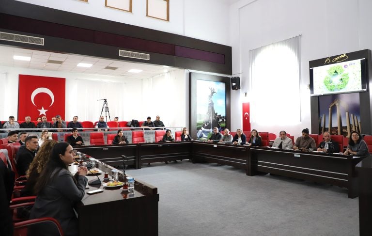 AKSU’DA TURİZM SEZONU ÖNCESİ ATIK YÖNETİMİ VE SIFIR ATIK EĞİTİMİ