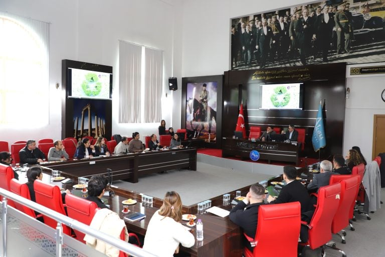 AKSU’DA TURİZM SEZONU ÖNCESİ ATIK YÖNETİMİ VE SIFIR ATIK EĞİTİMİ