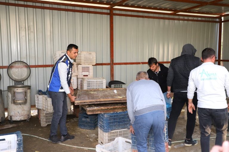 AKSU’DA KAÇAK GIDA ÜRETİMİNE GEÇİT YOK