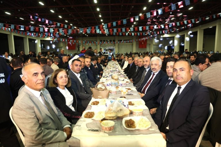 AKSU’DA BİNLERCE VATANDAŞ AYNI SOFRADA BULUŞTU