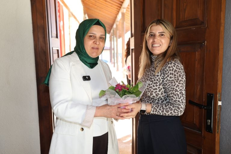 BAŞKAN YILDIRIM’DAN KADIN PERSONELE 8 MART JESTİ