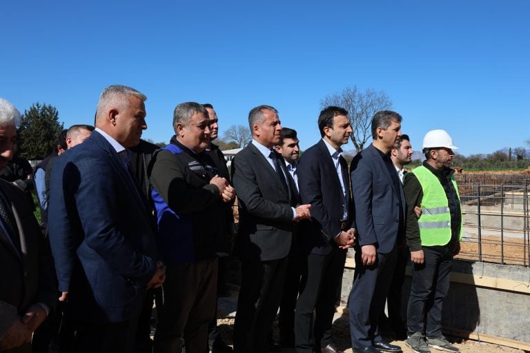 AKSU’DA SAHİPSİZ HAYVAN BAKIMEVİ VE DOĞAL YAŞAM ALANININ TEMELİ ATILDI