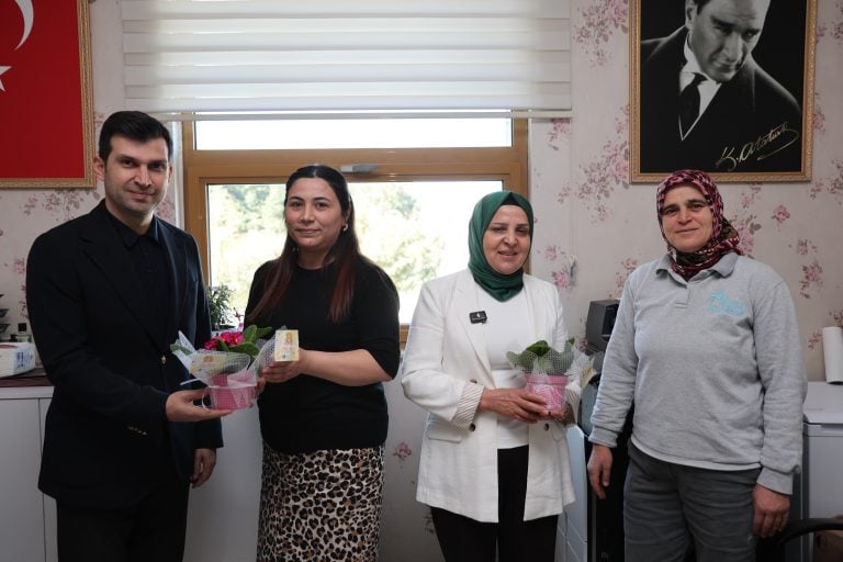 BAŞKAN YILDIRIM’DAN KADIN PERSONELE 8 MART JESTİ