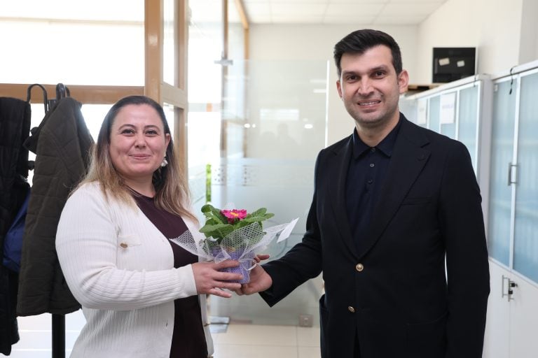 BAŞKAN YILDIRIM’DAN KADIN PERSONELE 8 MART JESTİ