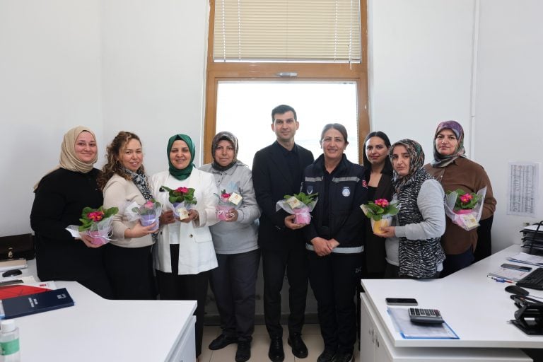 BAŞKAN YILDIRIM’DAN KADIN PERSONELE 8 MART JESTİ