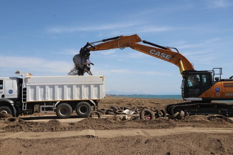 BAŞKAN YILDIRIM, KUMKÖY SAHİLİ BİR DOĞA HARİKASIDIR, HEPİMİZE AİTTİR SAHİP ÇIKALIM
