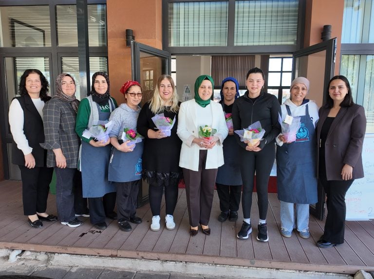 BAŞKAN YILDIRIM’DAN KADIN PERSONELE 8 MART JESTİ