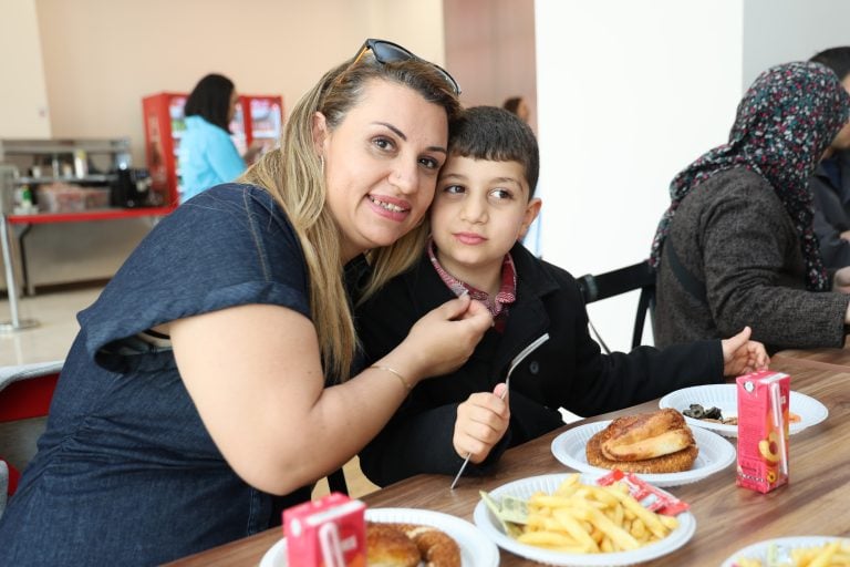 AKSU’DA OTİZM FARKINDALIK HAFTASI’NDA GÖNÜLLERİ ISITAN PROGRAM