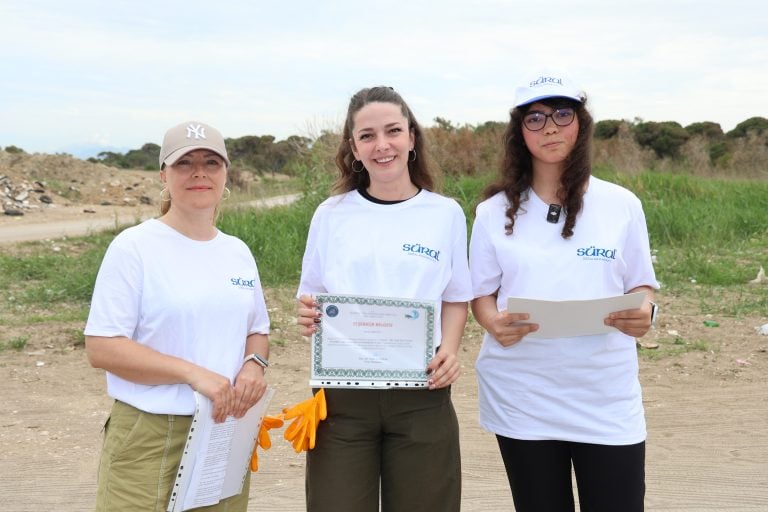 KUMKÖY SAHİLİNDE “BİR SAHİL, BİN YAŞAM” İÇİN ORTAK HAREKET