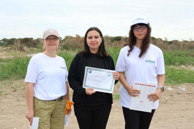 KUMKÖY SAHİLİNDE “BİR SAHİL, BİN YAŞAM” İÇİN ORTAK HAREKET