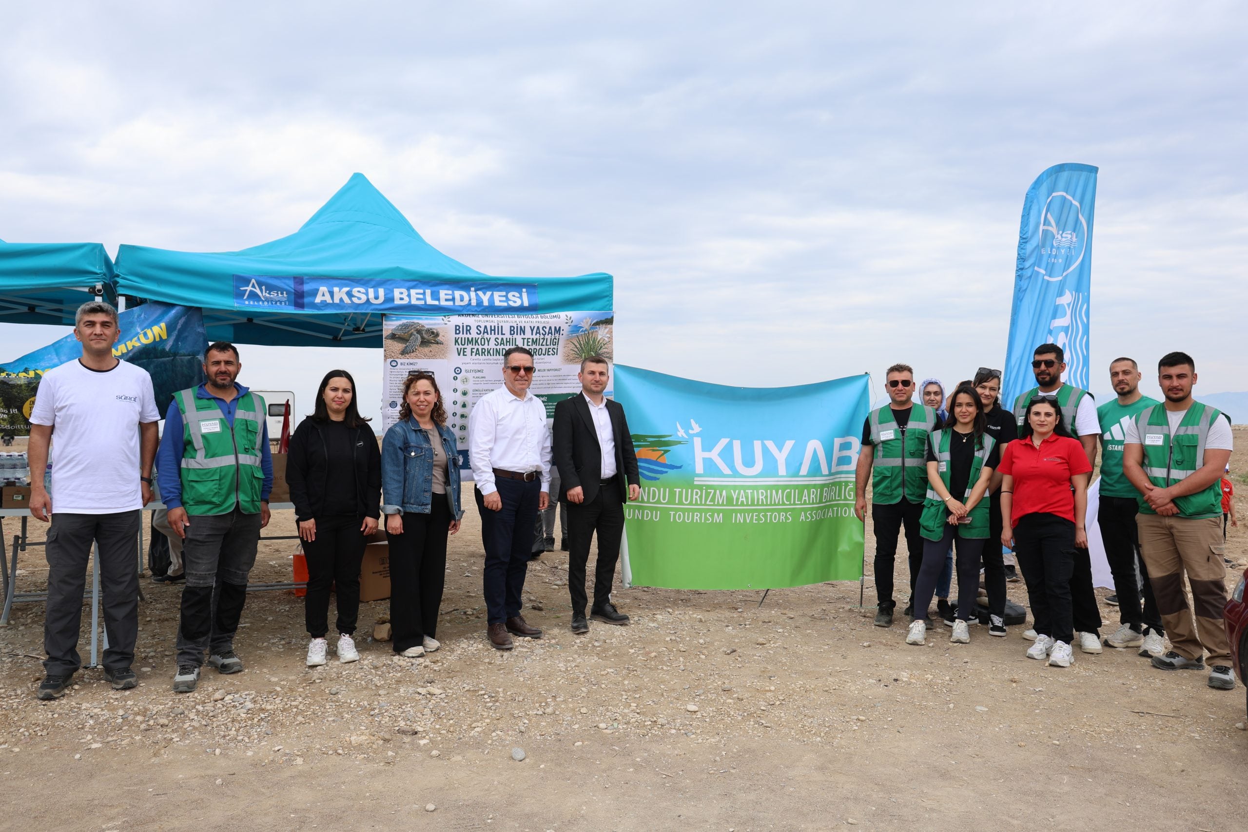 KUMKÖY SAHİLİNDE “BİR SAHİL, BİN YAŞAM” İÇİN ORTAK HAREKET