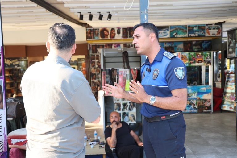 AKSUDA YOL VE KALDIRIM İŞGALLERİNE YÖNELİK DENETİMLER DEVAM EDİYOR