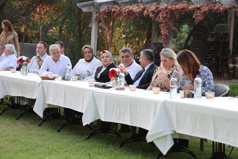KAYMAKAM AHMET HİKMET ŞAHİNE VEDA YEMEĞİ
