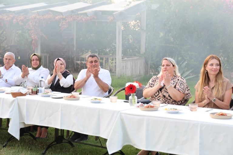 KAYMAKAM AHMET HİKMET ŞAHİNE VEDA YEMEĞİ