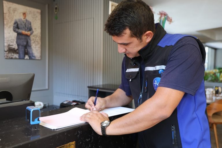 AKSU BELEDİYESİ ZABITA EKİPLERİNDEN GIDA İŞLETMELERİNE SIKI DENETİM