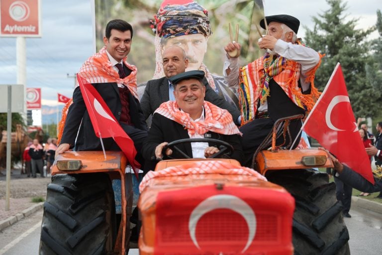 29 EKİM CUMHURİYET BAYRAMI YÖRÜK GÖÇÜ ŞÖLENİ