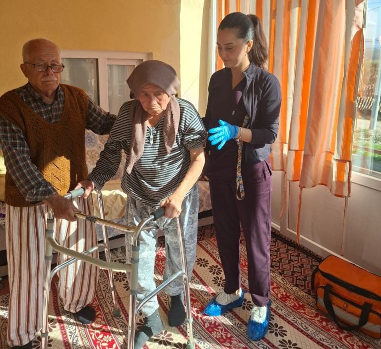 AKSU BELEDİYESİ 35 MAHALLEDE SAĞLIK TARAMASI GERÇEKLEŞTİRİYOR