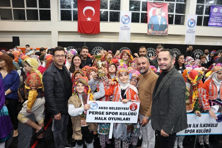 AKSU BELEDİYESİ PERGE SPOR KULÜBÜ HALK OYUNLARI EKİBİ, İL İKİNCİSİ OLDU