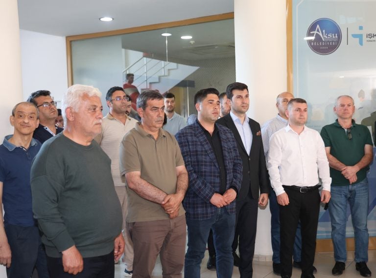 BAŞKAN YILDIRIM PERSONELLE BAYRAMLAŞTI, KURBAN BAYRAMI MESAJI YAYIMLADI