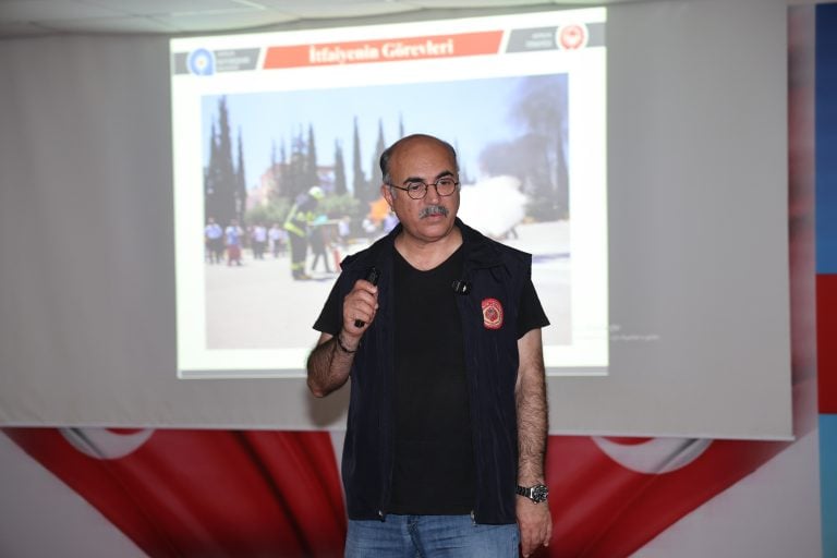 AKSU BELEDİYESİ’NDE YANGIN EĞİTİMİ VE TATBİKATI