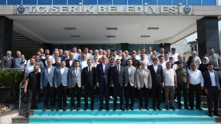 KÜLTÜR VE TURİZM BAKANI MEHMET NURİ ERSOY, AKSU VE SERİK BELEDİYELERİNİ ZİYARET ETTİ
