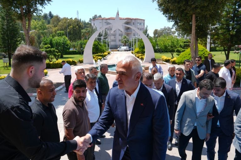 KÜLTÜR VE TURİZM BAKANI MEHMET NURİ ERSOY, AKSU VE SERİK BELEDİYELERİNİ ZİYARET ETTİ
