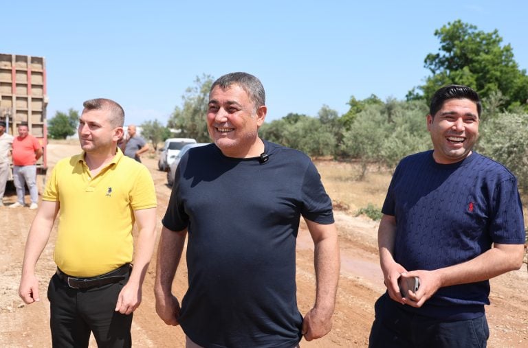 BAŞKAN İSA YILDIRIM SAHADA AKSUYU GELECEĞE HAZIRLIYORUZ