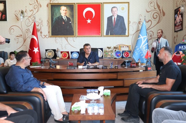 MADALYALI SPORCULARDAN BAŞKAN YILDIRIMA ANLAMLI ZİYARET