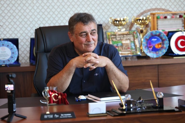 MADALYALI SPORCULARDAN BAŞKAN YILDIRIMA ANLAMLI ZİYARET