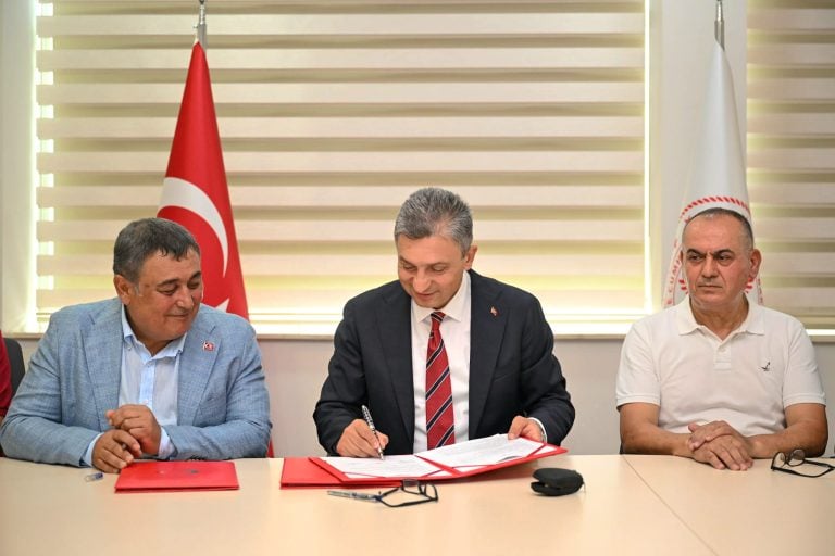 CİHADİYE MAHALLESİNE MODERN AİLE SAĞLIĞI MERKEZİ KAZANDIRILIYOR