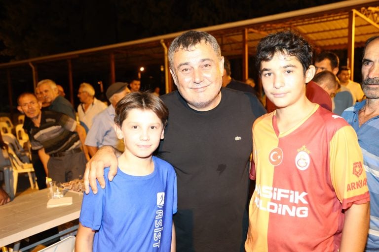 BAŞKAN YILDIRIM YEŞİLKARAMAN MAHALLESİNDE VATANDAŞLARLA BULUŞTU