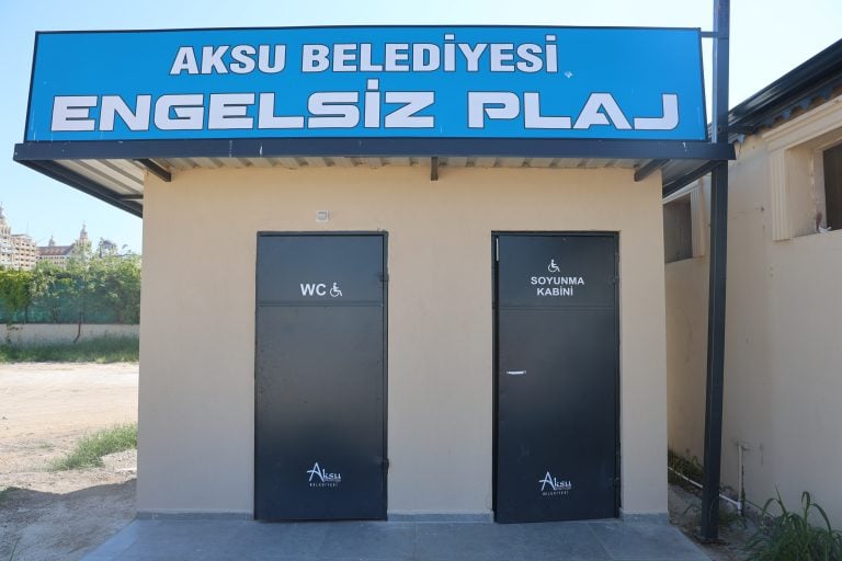 TURUNÇ HALK PLAJI MAVİ BAYRAK ALMAYA HAK KAZANDI