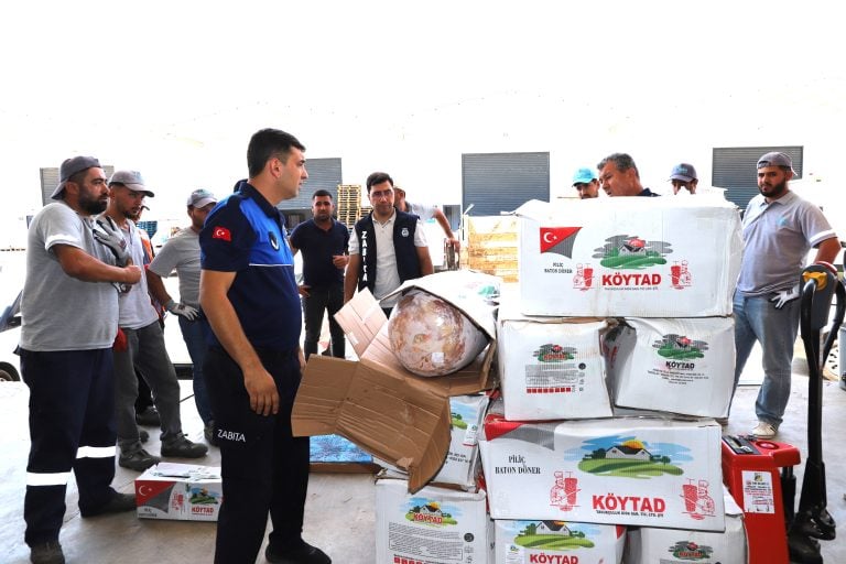 AKSU’DA YAKLAŞIK 1 TON UYGUNSUZ GIDA ÜRÜNÜNE EL KONULDU