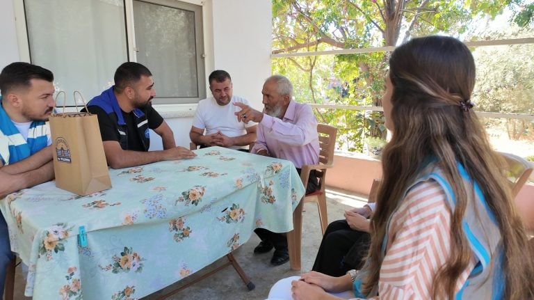 AKSU BELEDİYESİ’NDEN GAZİLERE VE GAZİ YAKINLARINA ANLAMLI ZİYARET