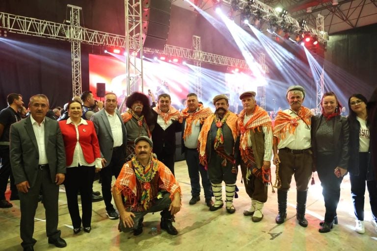 AKSU DA CUMHURİYET COŞKUSU YÖRÜK ŞENLİĞİYLE TAÇLANDI